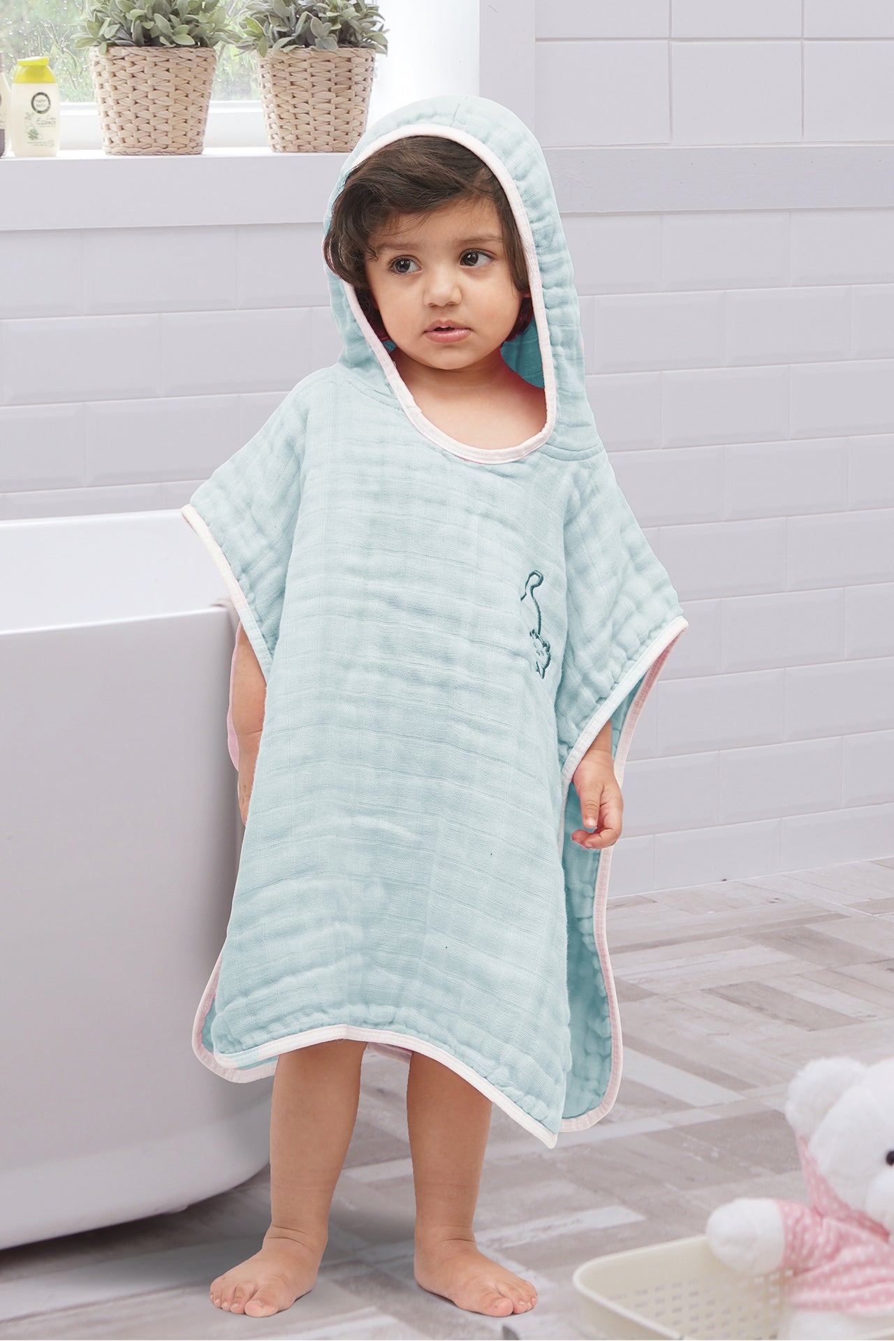 KID'S HOOD TOWEL FEROZI WITH EMB