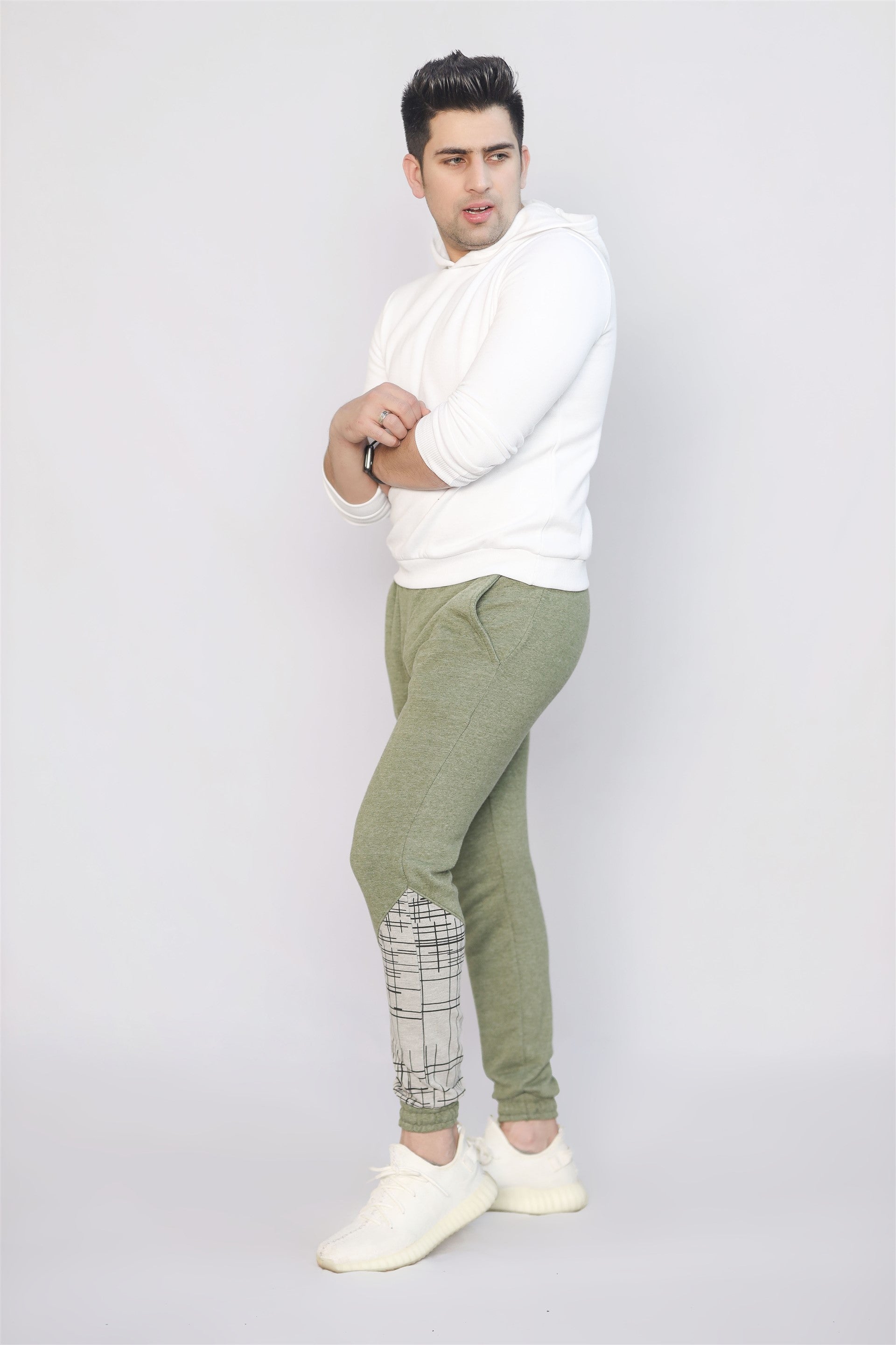 MEN'S COTTON KNITTED TERRY TROUSER GREEN WITH PRINT PATCH