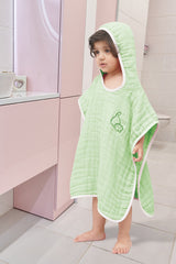 KIDS TOWEL GREEN WITH FRONT EMB