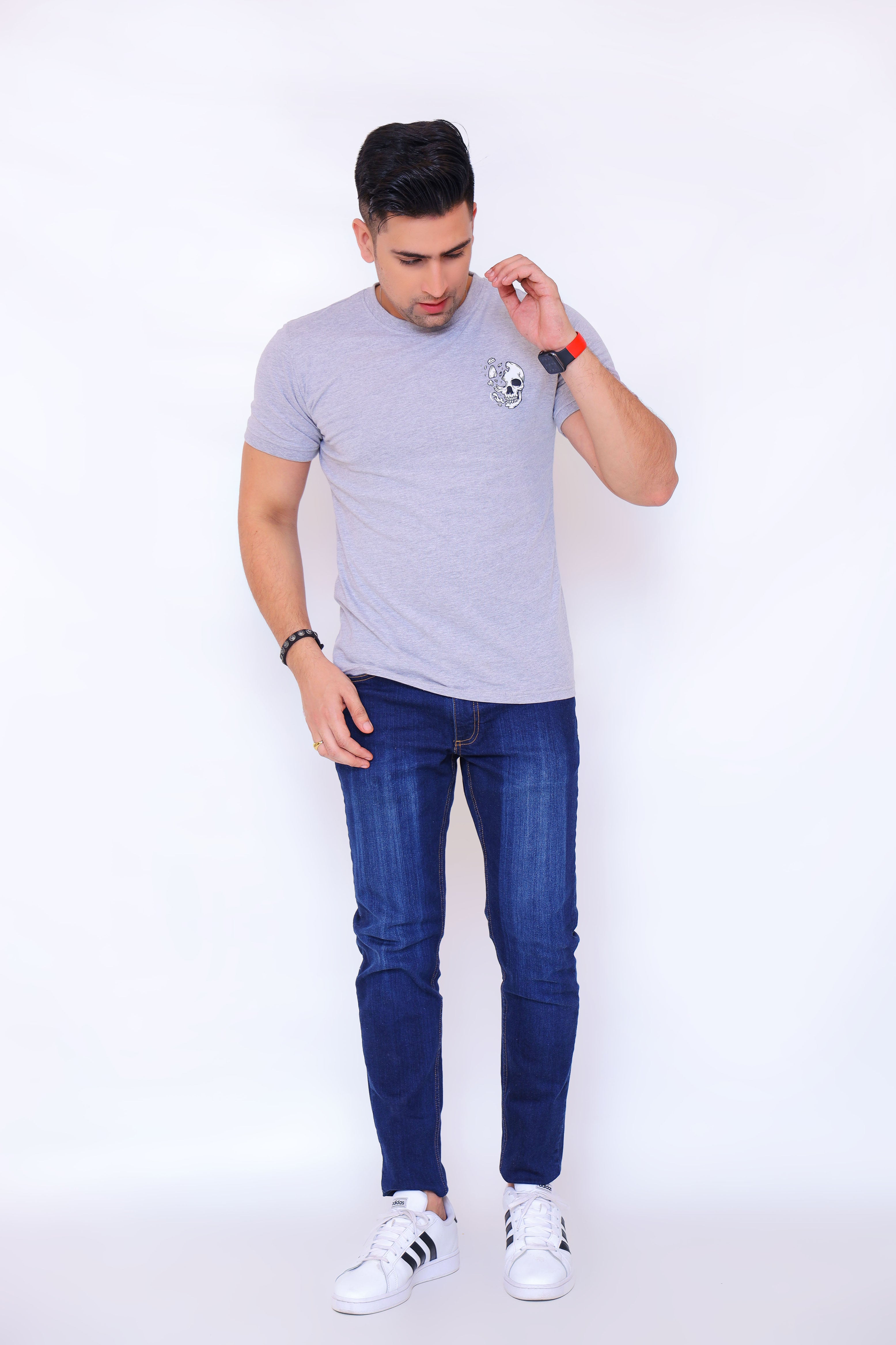 MEN'S T-SHIRT COOL GRAY SKULL CHEST PRINT
